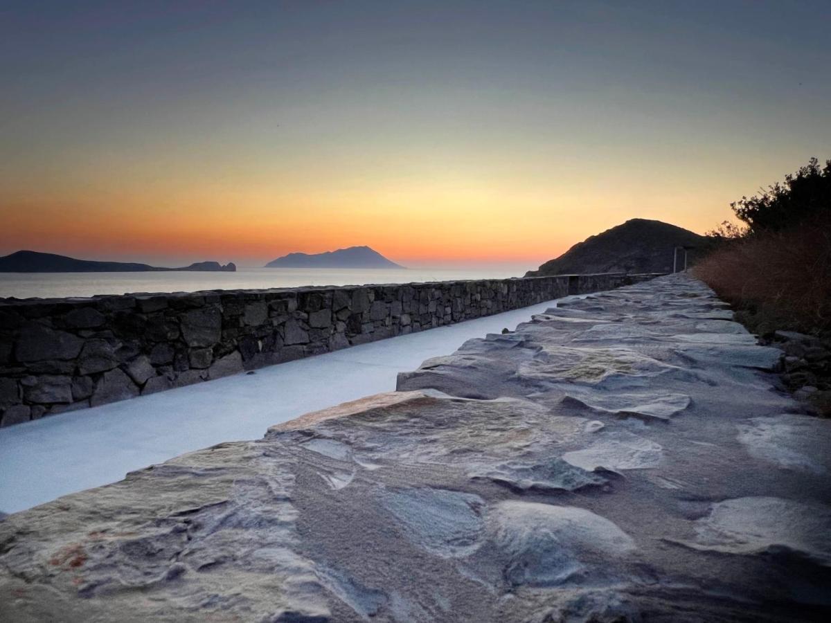 Echoes Milos Plaka  Dış mekan fotoğraf